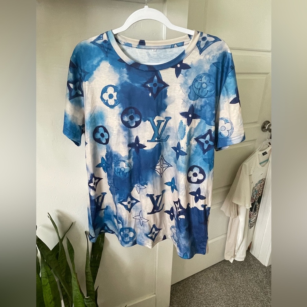 Womens T shirts
